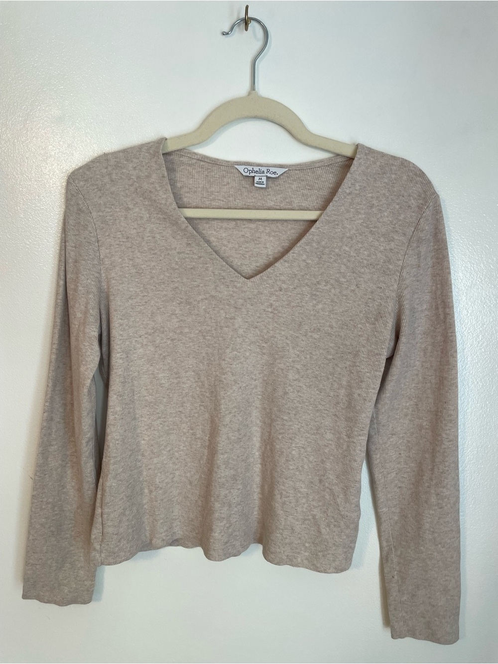 Ophelia Roe Ribbed Knit Long Sleeve V-Neck Sweater Top Tan Beige M